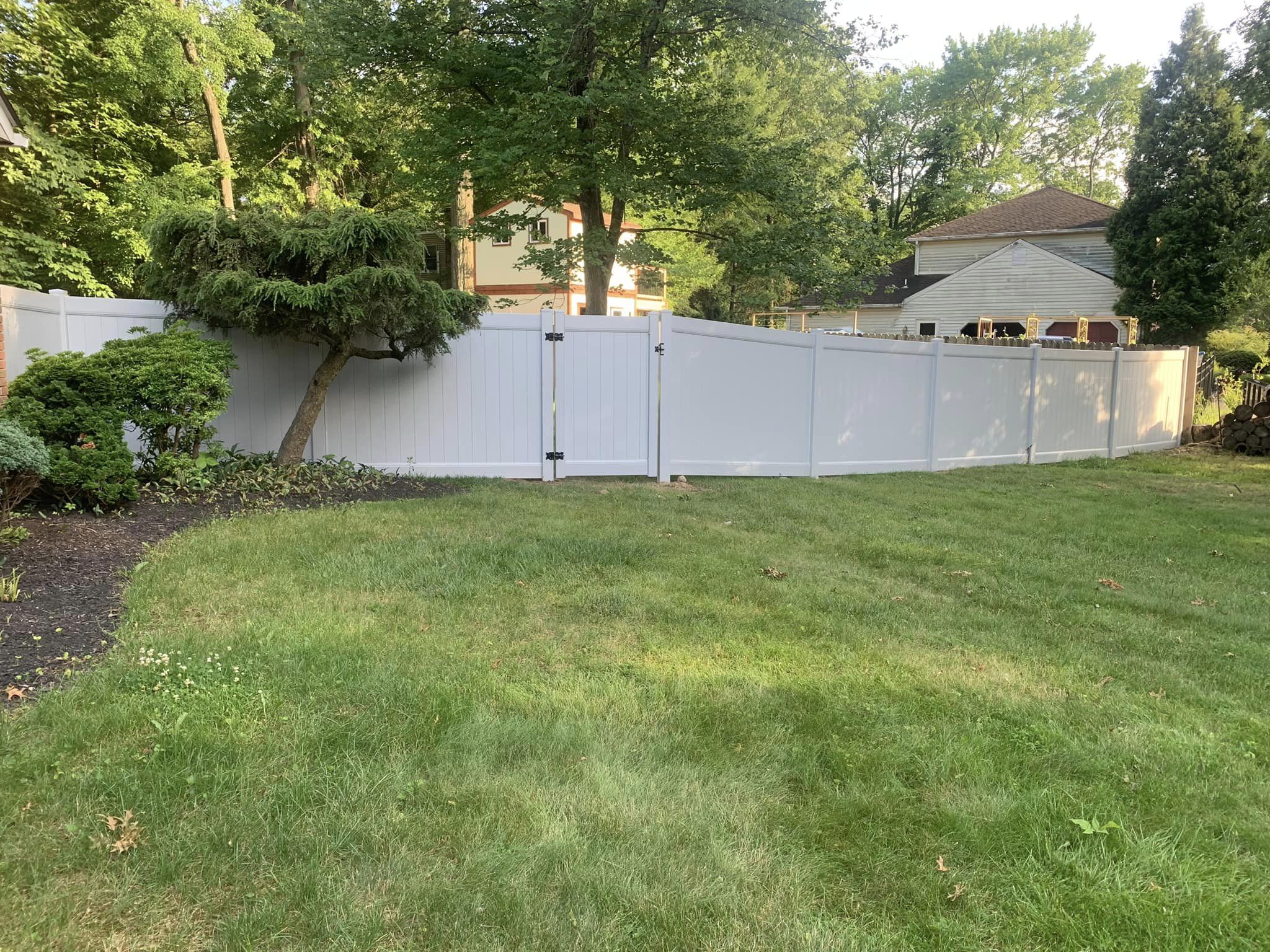 Vinyl Fence Install